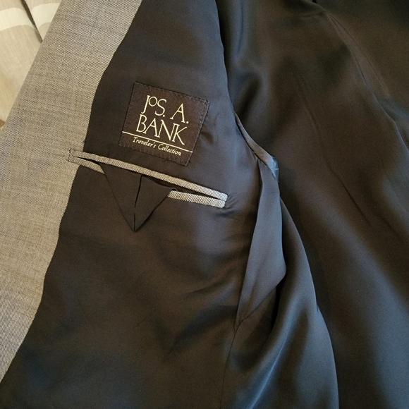 Jos A Bank Tailored Suit Mens Grey 100% Wool 42R 38W X 29.5L Double Vent Flat - Picture 6 of 14